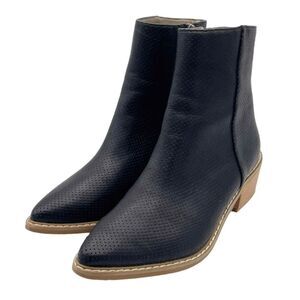 Mi.iM Black Perforated Faux Leather Pointed Toe Ankle Boot Bootie Women’s Size 6